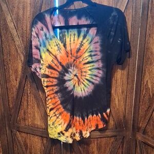 Tie-Dye V-Neck T-Shirt